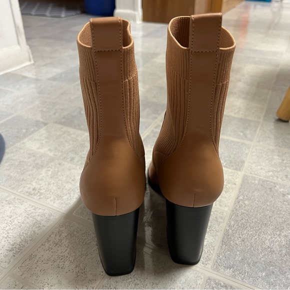 NWOB Open Edit Rafael Pointed Toe Booties - Picture 2 of 10